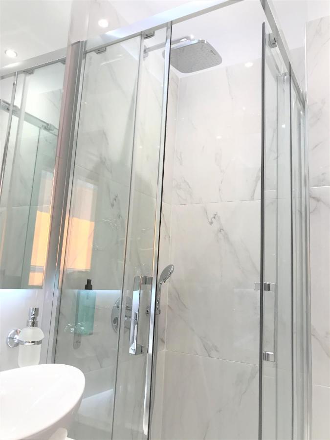 Amaryllis Luxury Rooms Platamonas Exterior photo