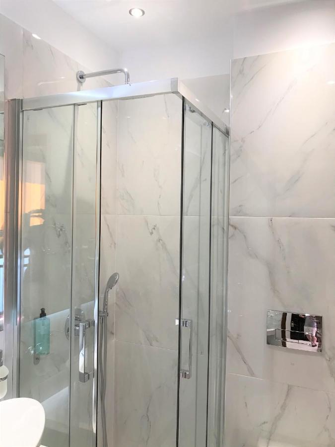 Amaryllis Luxury Rooms Platamonas Exterior photo