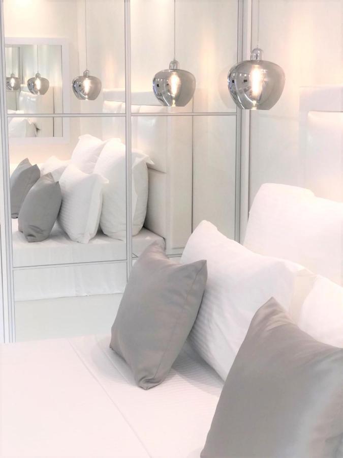 Amaryllis Luxury Rooms Platamonas Exterior photo