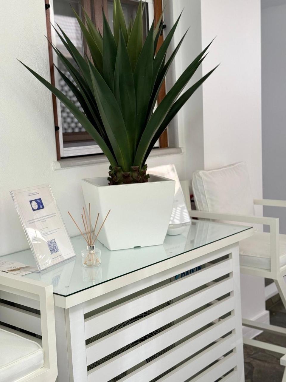Amaryllis Luxury Rooms Platamonas Exterior photo