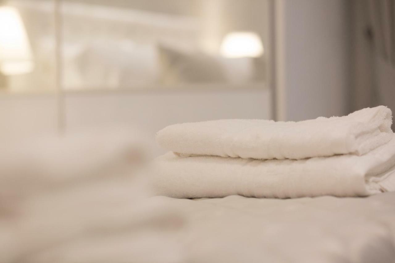Amaryllis Luxury Rooms Platamonas Exterior photo
